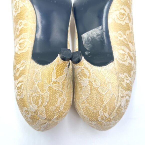 Vintage‎ Cream Lace Over Gold Cottagecore Kitten Heels Pumps Shoes - Picture 12 of 14